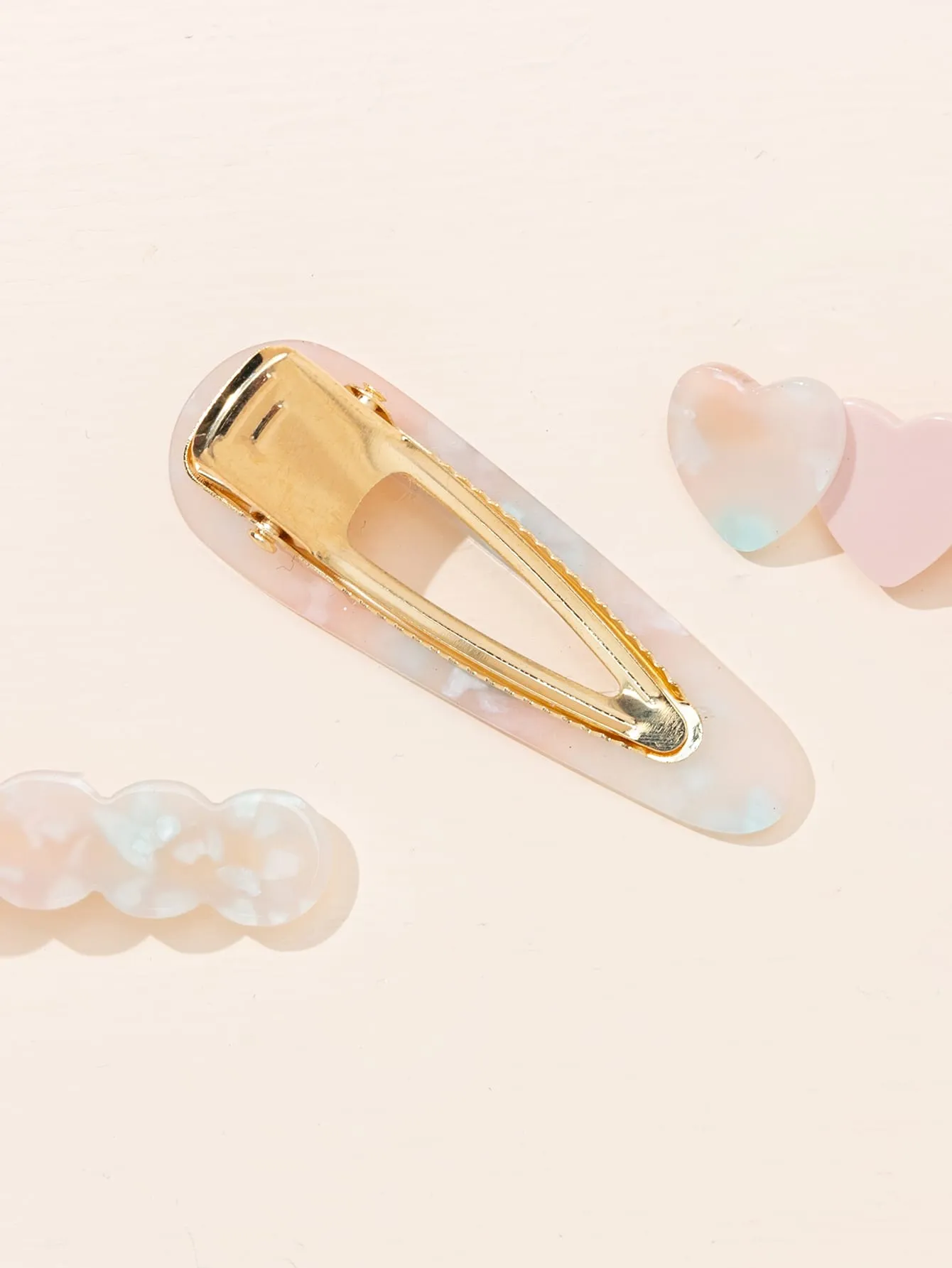 3pcs Pastel Heart Decor Alligator Hair Clip for Women Barrette Styling Hair