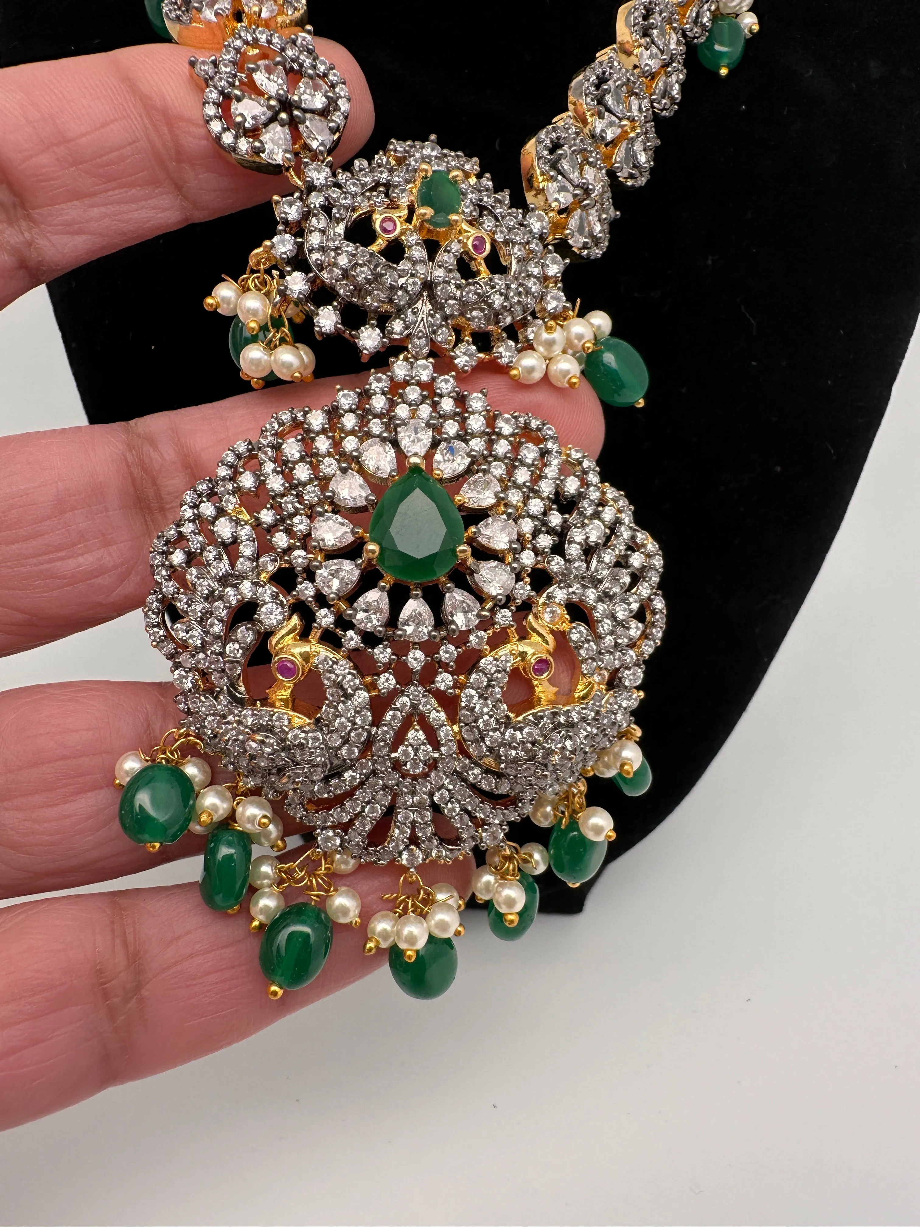 AD Green Stone Peacock Pattern Victorian Dual Tone Polish Short Necklace