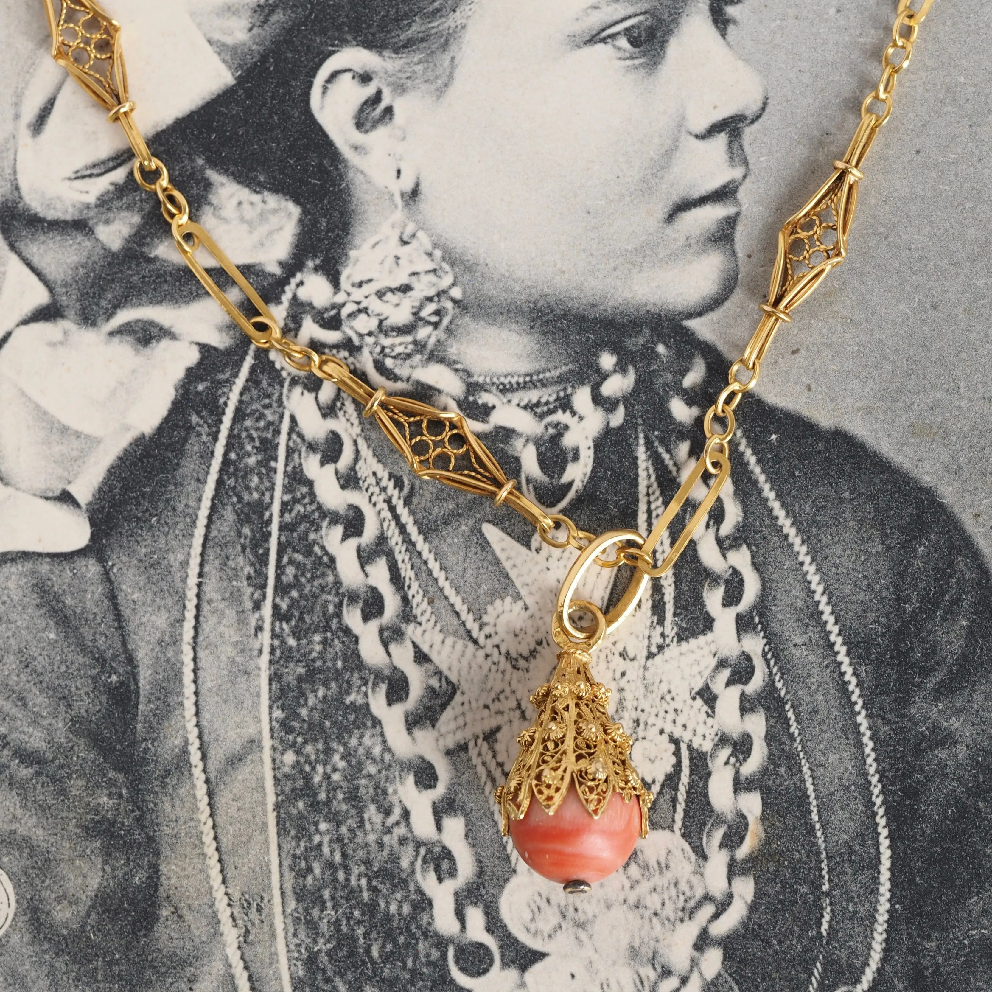 Antique Portuguese 19k Gold Filigree Coral Necklace