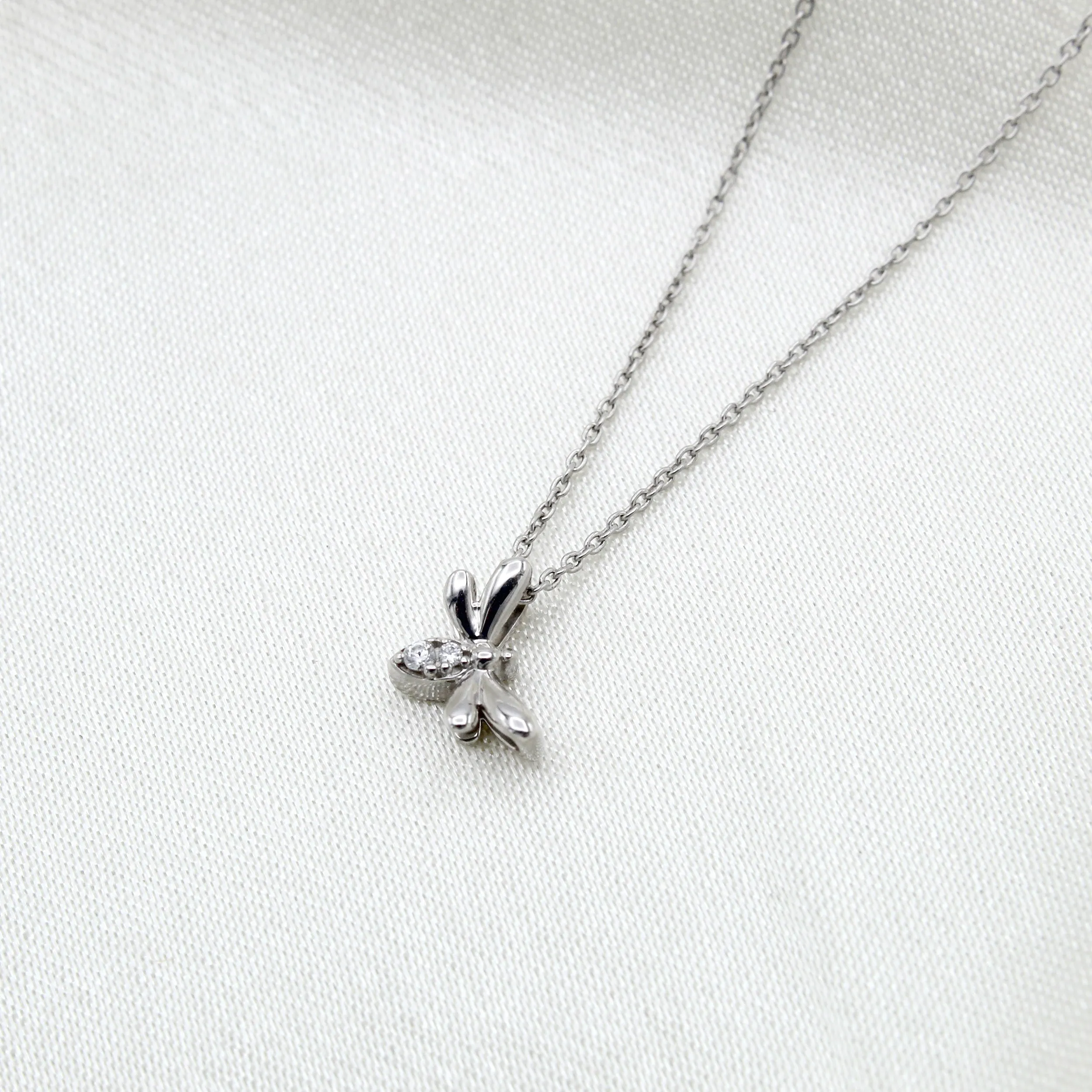Bee 1/40 Cttw Natural Diamond Pendant Necklace set in 925 Sterling Silver