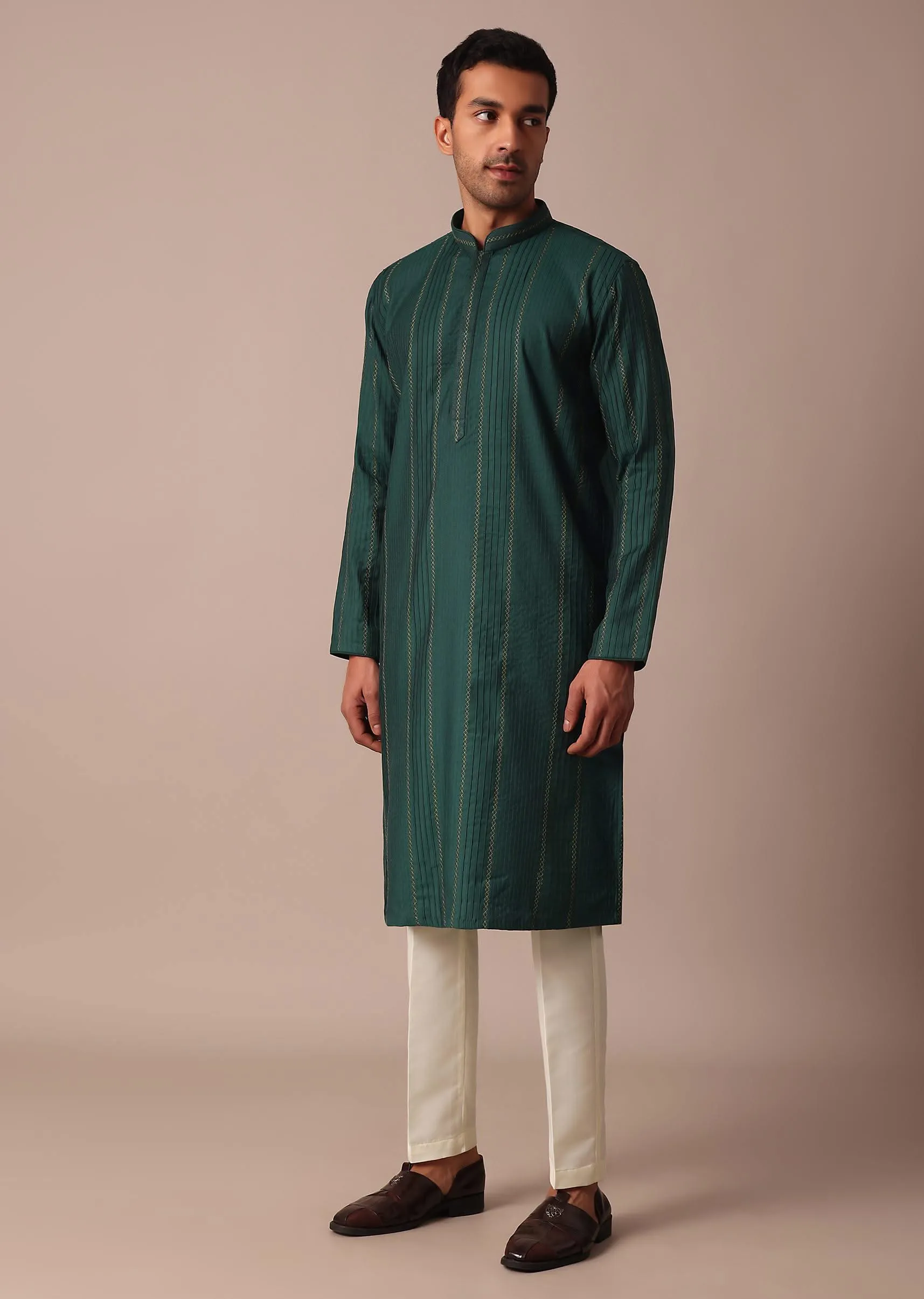 Dark Green Kurta Set With Thread Embrodiery
