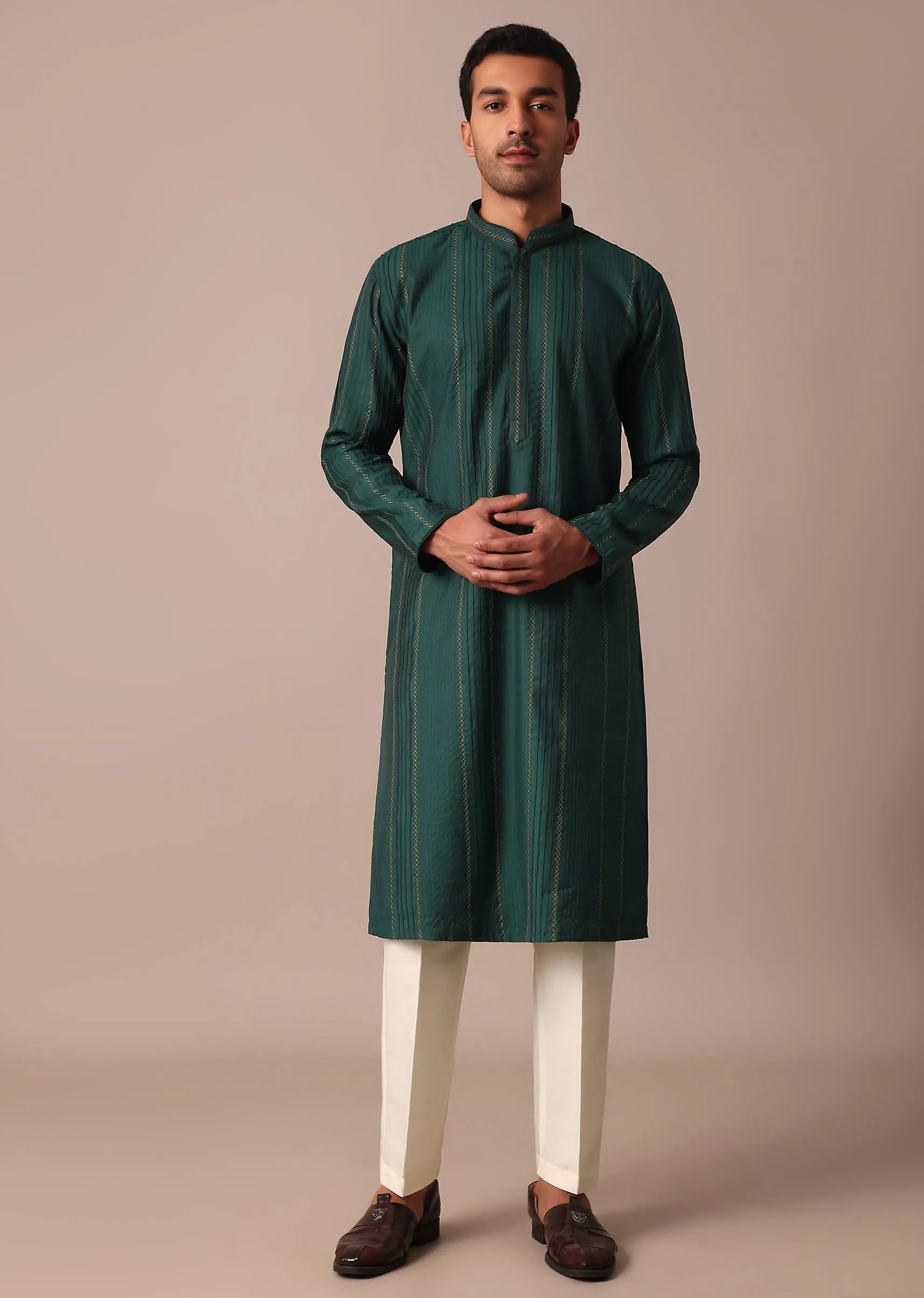 Dark Green Kurta Set With Thread Embrodiery