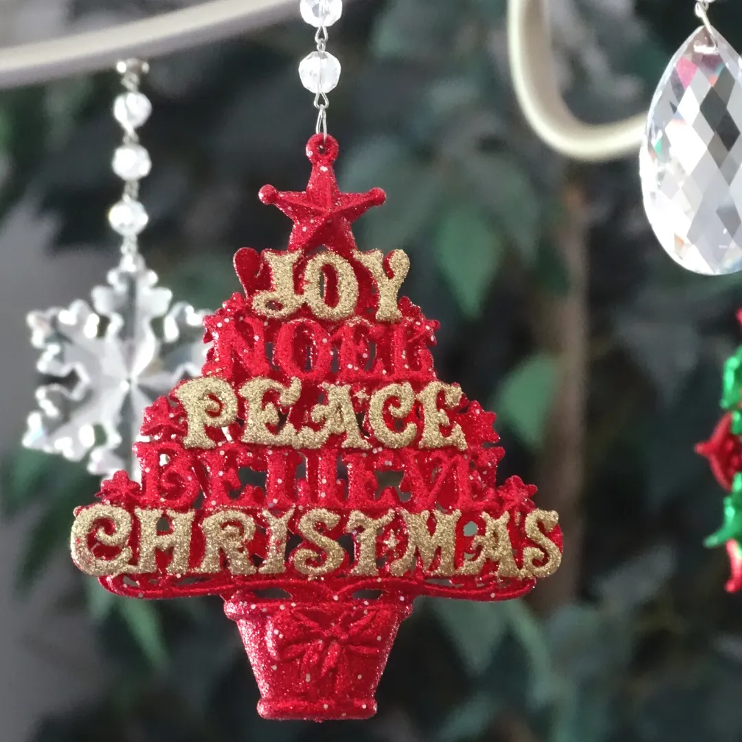 HOLIDAY CHANDELIER MAKEOVER KIT - (3) Red Gold Cross   (3) 12" Red/Gold Garland