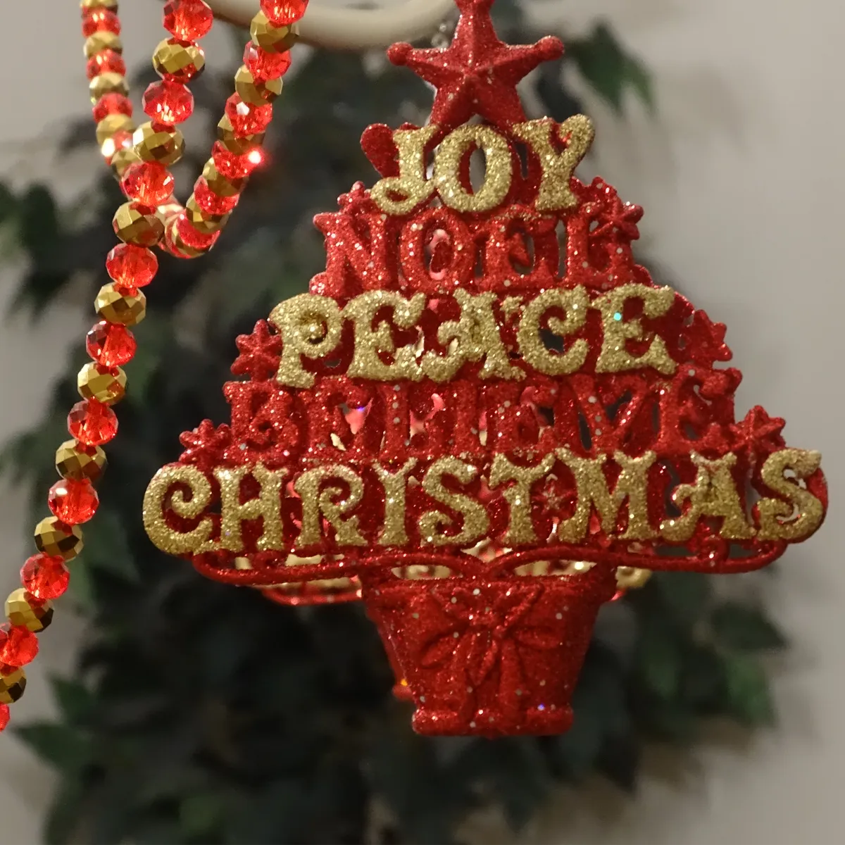 HOLIDAY CHANDELIER MAKEOVER KIT - (3) Red Gold Cross   (3) 12" Red/Gold Garland