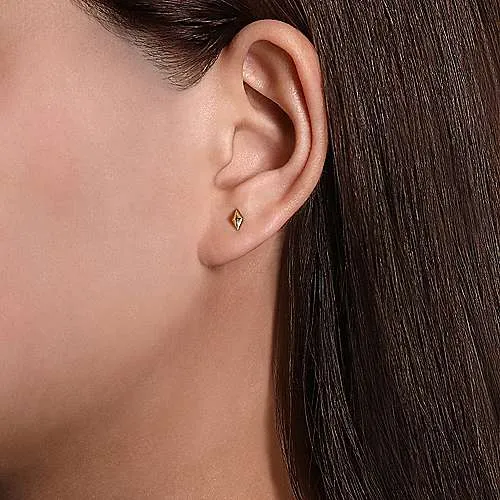 Pyramid Kite Shape Stud Earrings