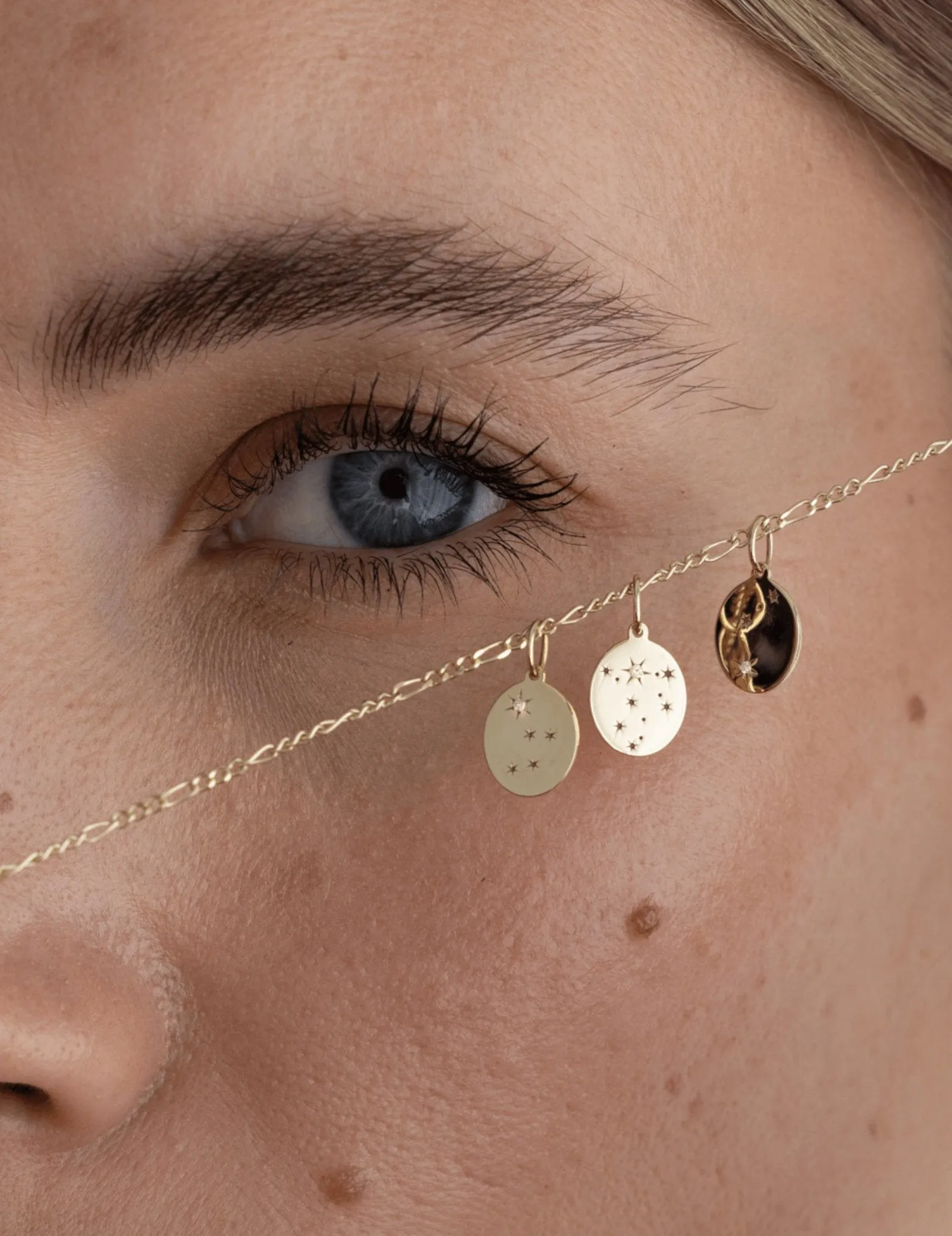 Yellow Gold Stars of Virgo